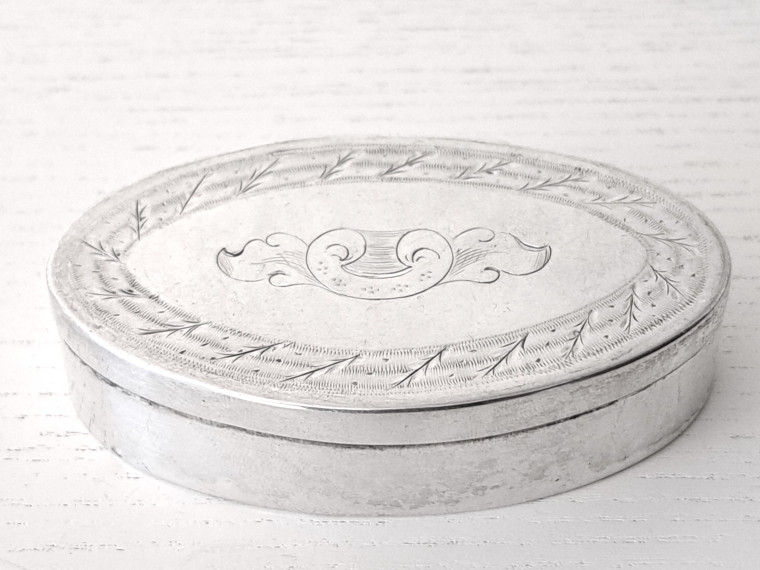 SNUSDOSA, IM CORTH NYKÖPING 1851