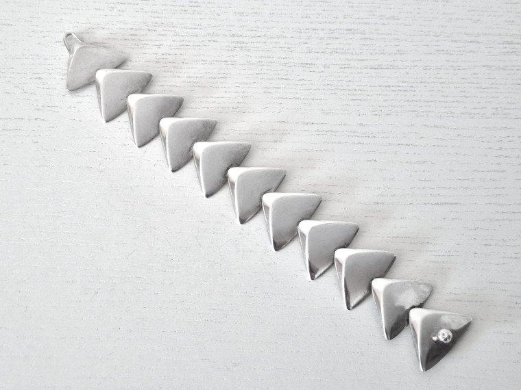 ARMBAND, design BENT GABRIELSEN, HANS HANSEN KOLDING DANMARK c:a 1960