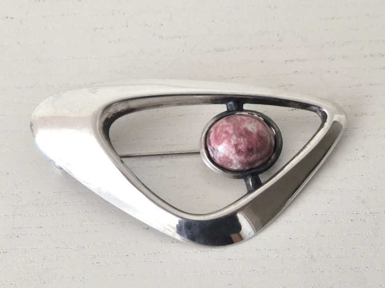 (ny) BROSCH, signerad HARRY SÖRBY, DAVID ANDERSEN OSLO c:a 1960