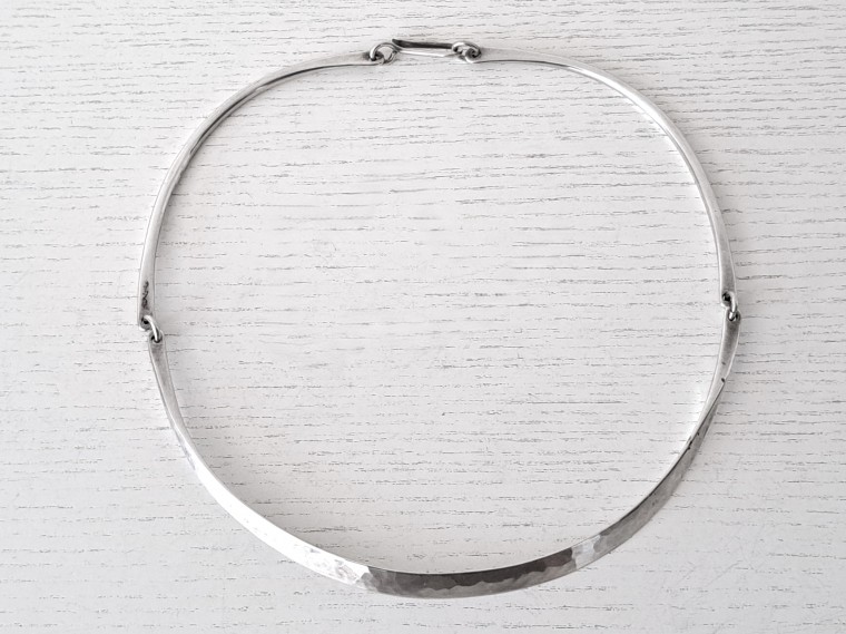 HALSBAND, sign ANNIE JÄGBECK LUND 1987