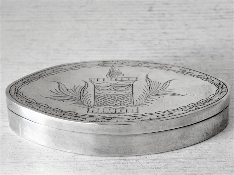 SNUSDOSA, JJ GRÖNDAHL SUNDSVALL 1829